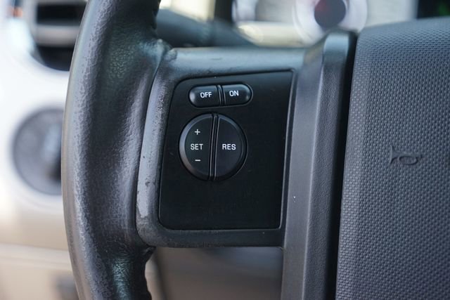 Used 2014 Ford Expedition Limited RWD image 24