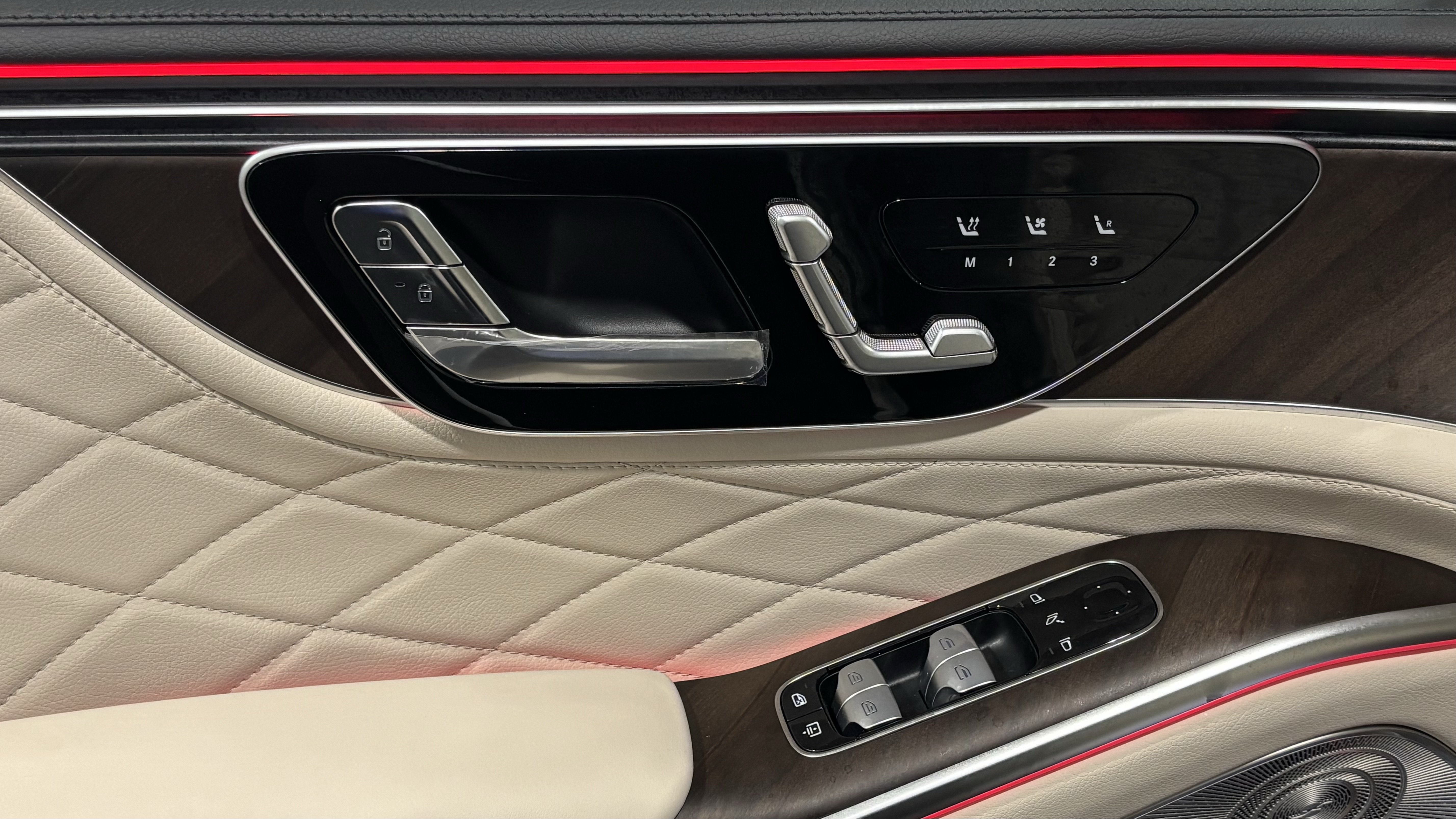 New 2027 Mercedes-Benz S 580 4MATIC Sedan image 12
