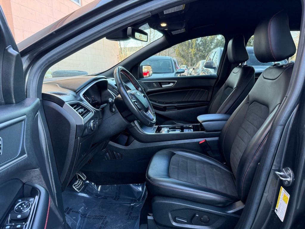 Used 2020 Ford Edge ST-Line FWD image 11