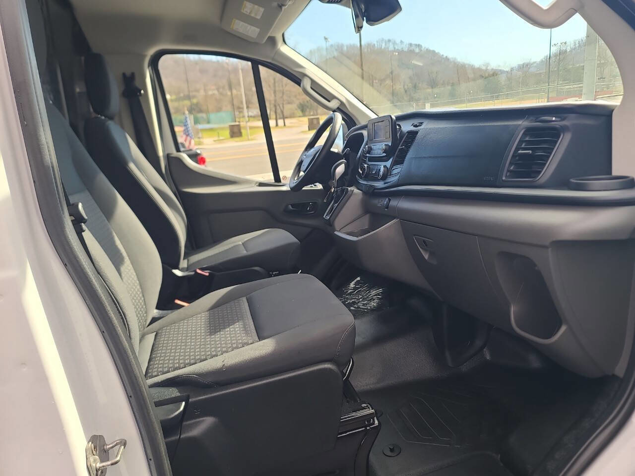 Used 2024 Ford Transit 250 250 3dr SWB Low Roof Cargo Van w/ Exterior Upgrade Package image 19