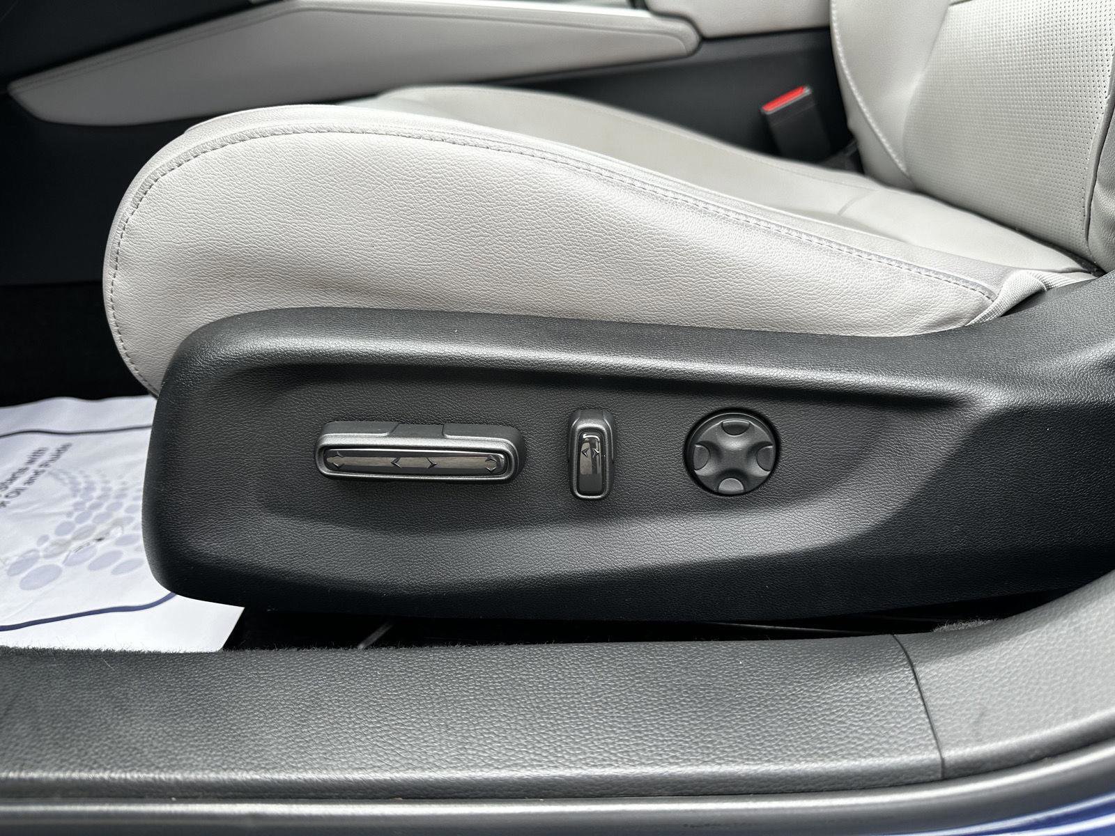 Certified 2018 Honda Accord EX-L image 8