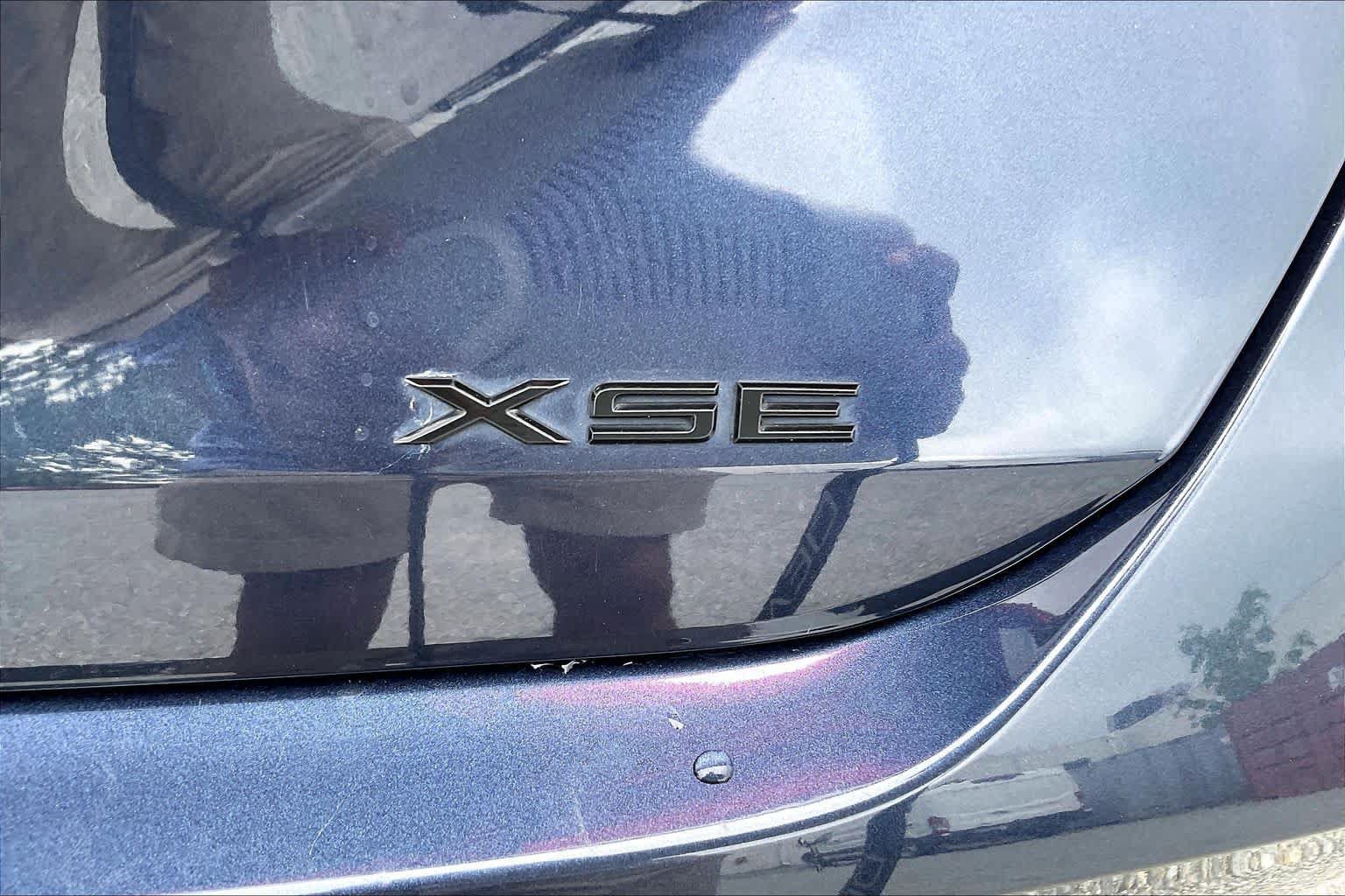 Used 2019 Toyota Avalon XSE w/ Carpet Mat Package FWD image 9