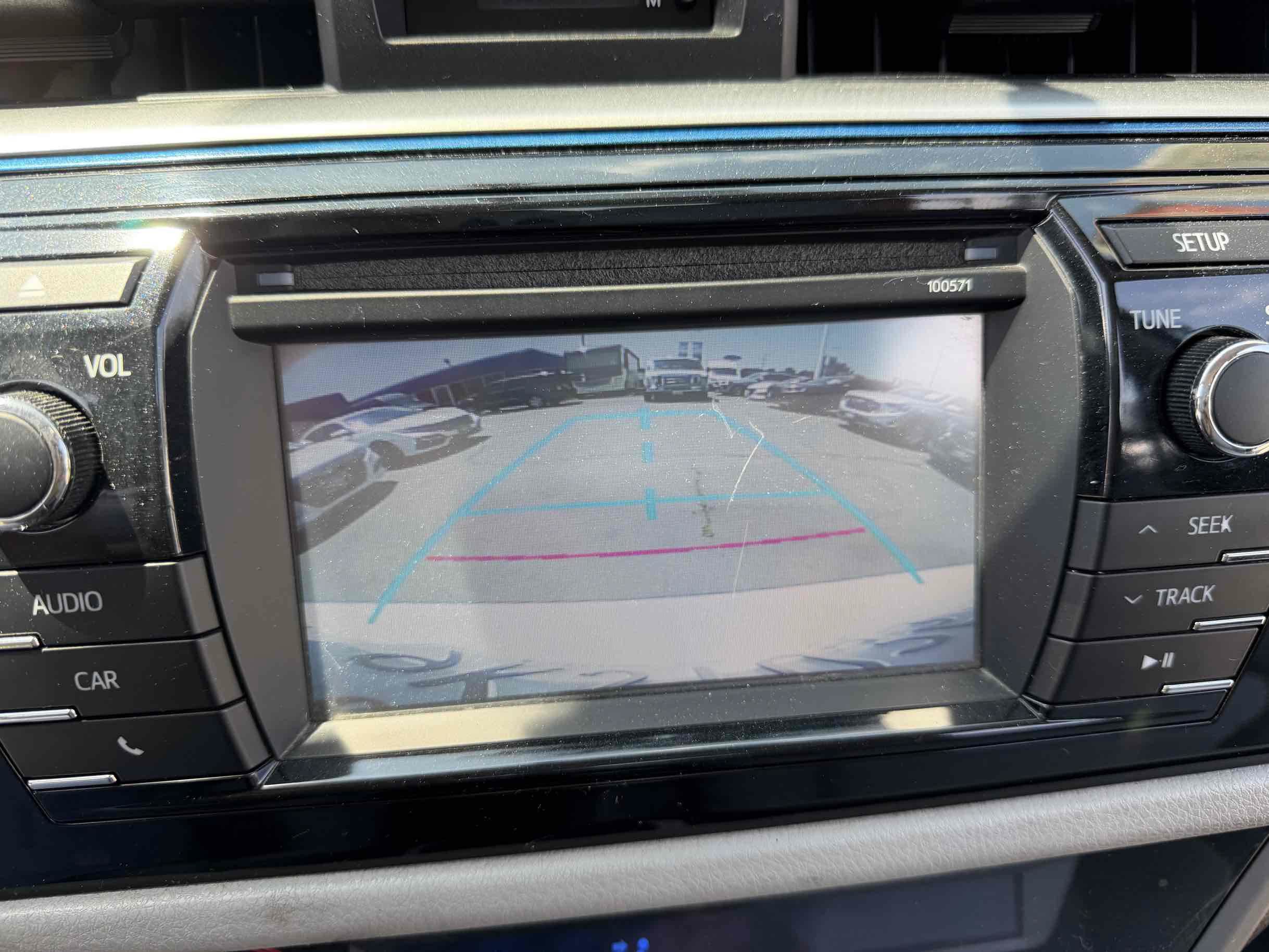 Used 2014 Toyota Corolla LE FWD image 17