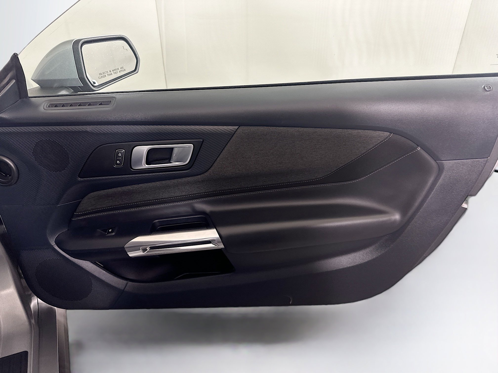 Used 2024 Ford Mustang Coupe image 28