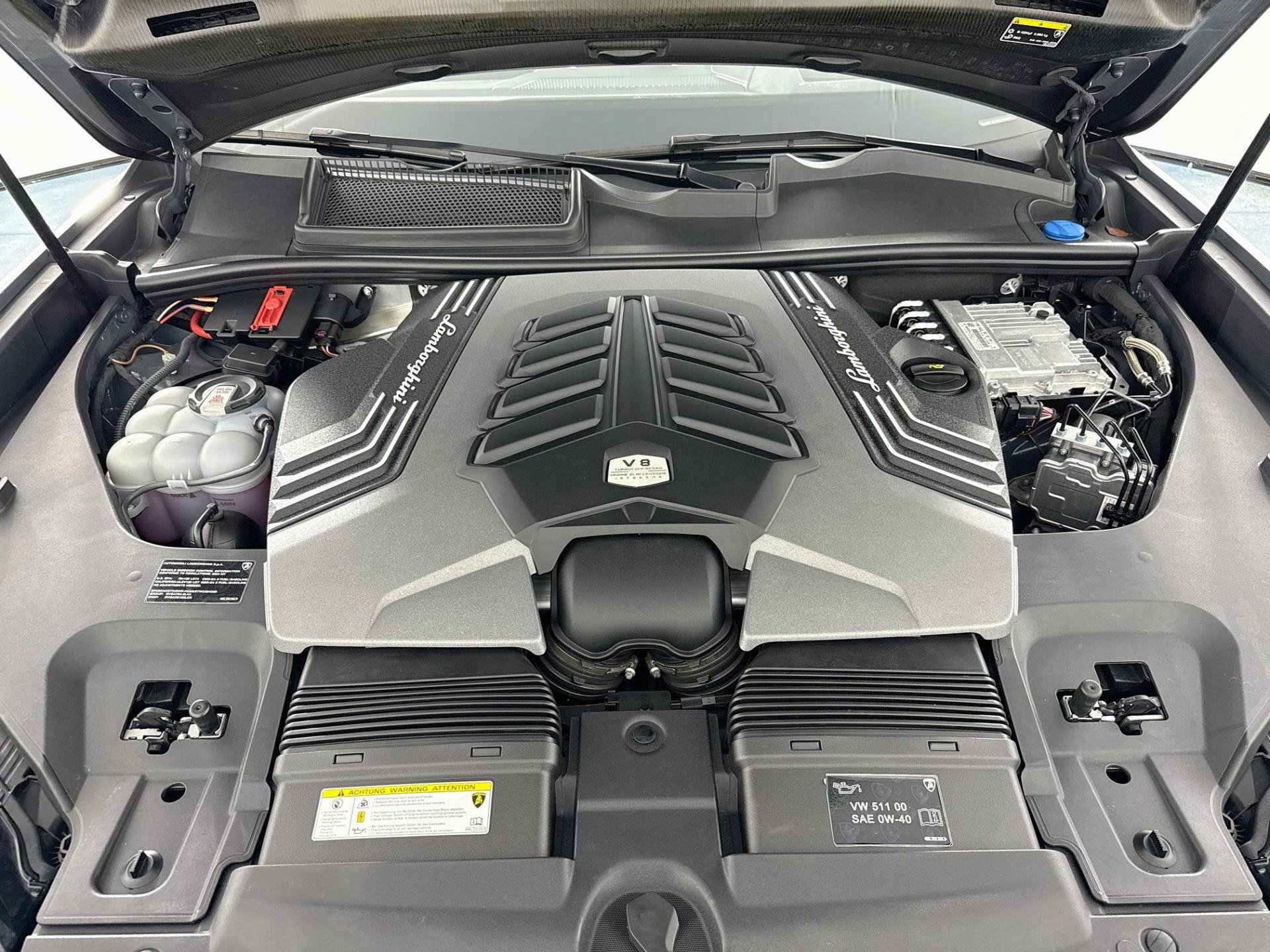 Used 2024 Lamborghini Urus S AWD/4WD image 32