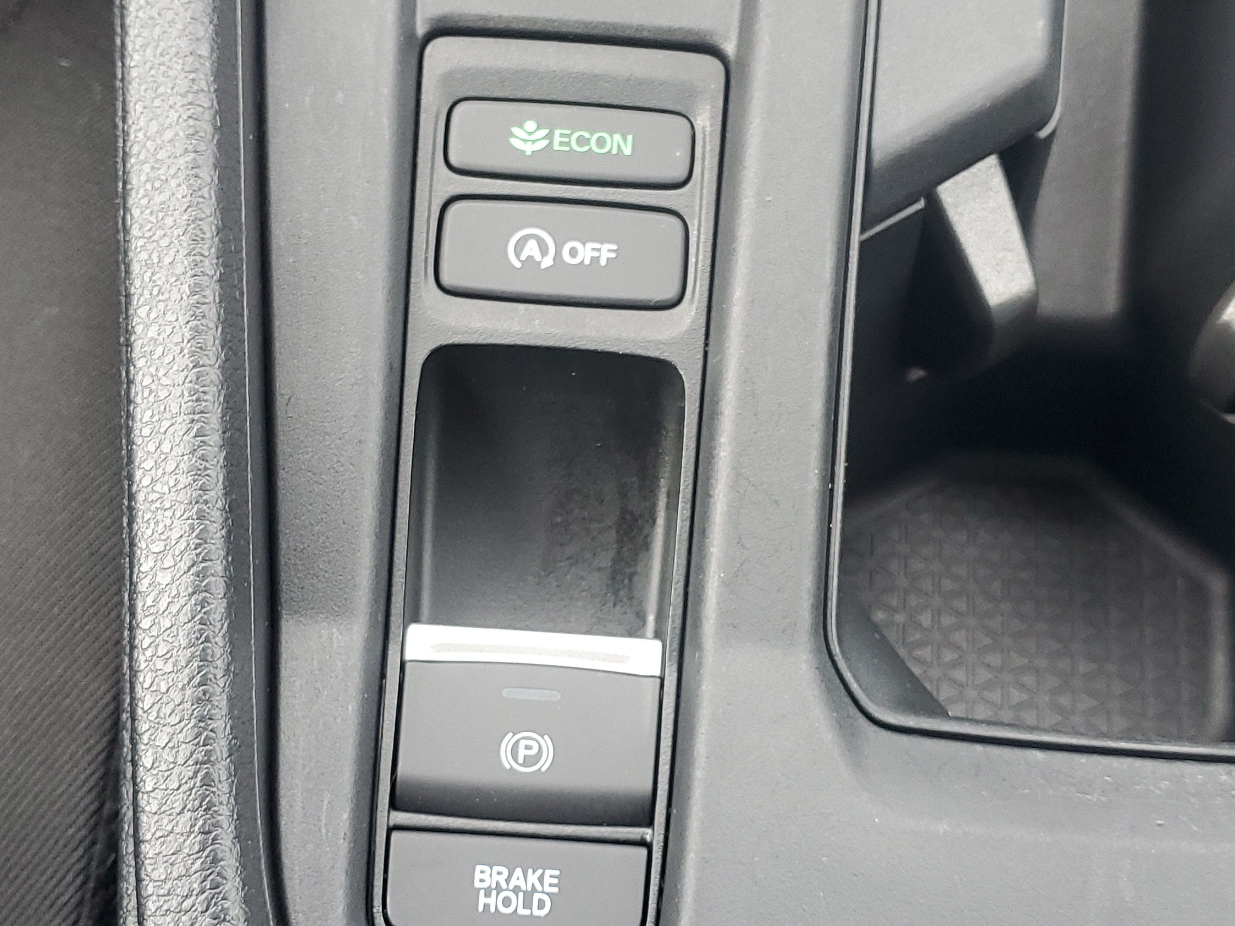 Certified 2025 Honda Accord LX image 30