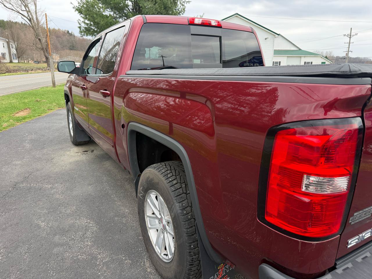 Used 2017 GMC Sierra 1500 SLE w/ SLE Value Package AWD/4WD image 14