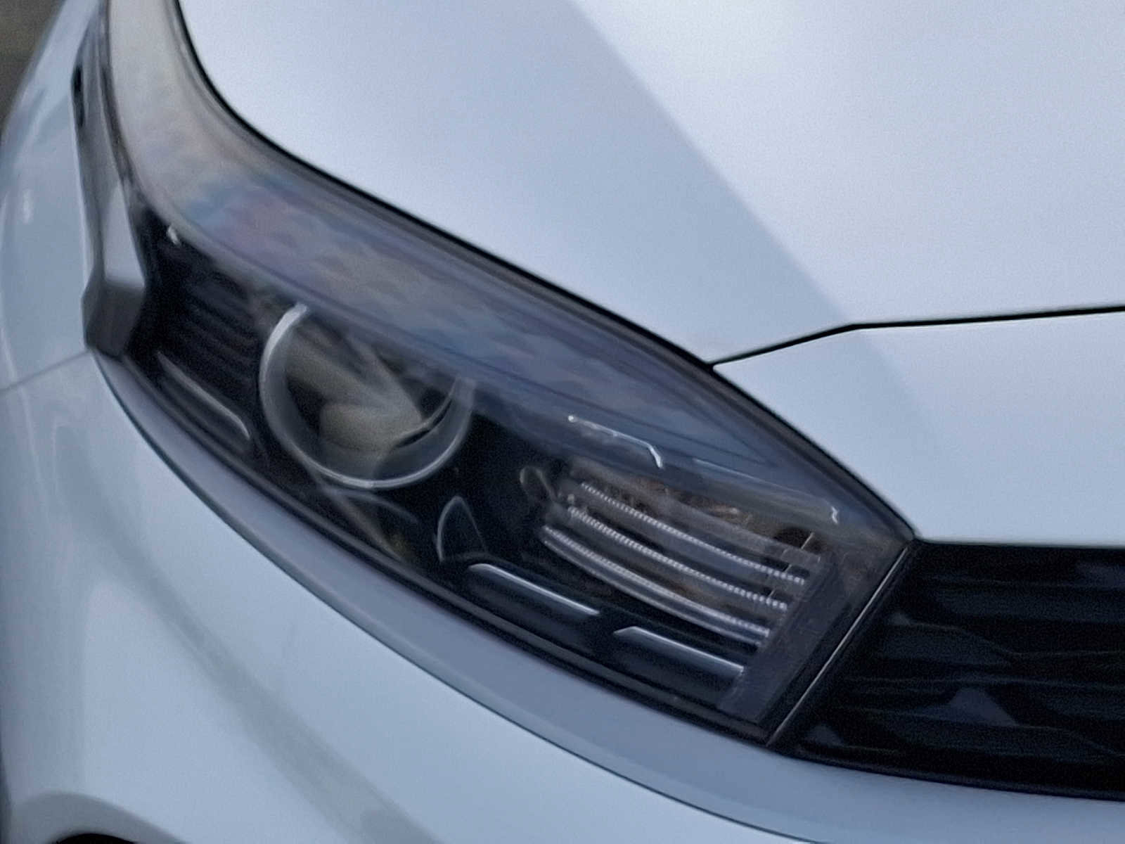 Used 2023 Kia Forte LXS image 8