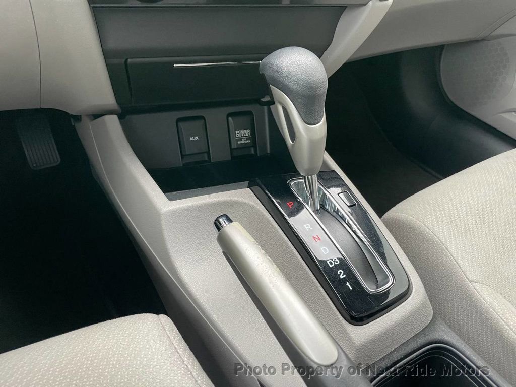 Used 2013 Honda Civic HF image 17