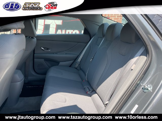 Used 2026 Hyundai Elantra SE FWD image 15