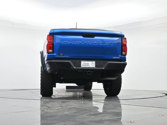 Used 2024 Chevrolet Colorado ZR2 w/ Technology Package AWD/4WD image 34
