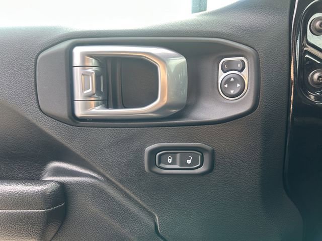 Used 2022 Jeep Gladiator Sport image 14