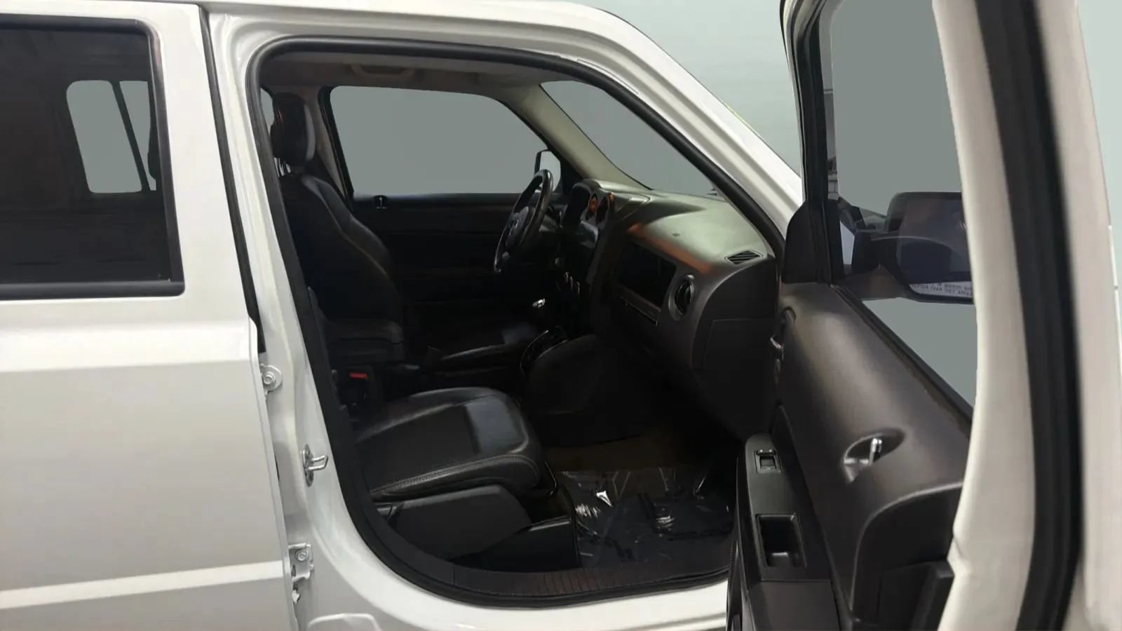 Used 2016 Jeep Patriot Sport w/ Power Value Group FWD image 20