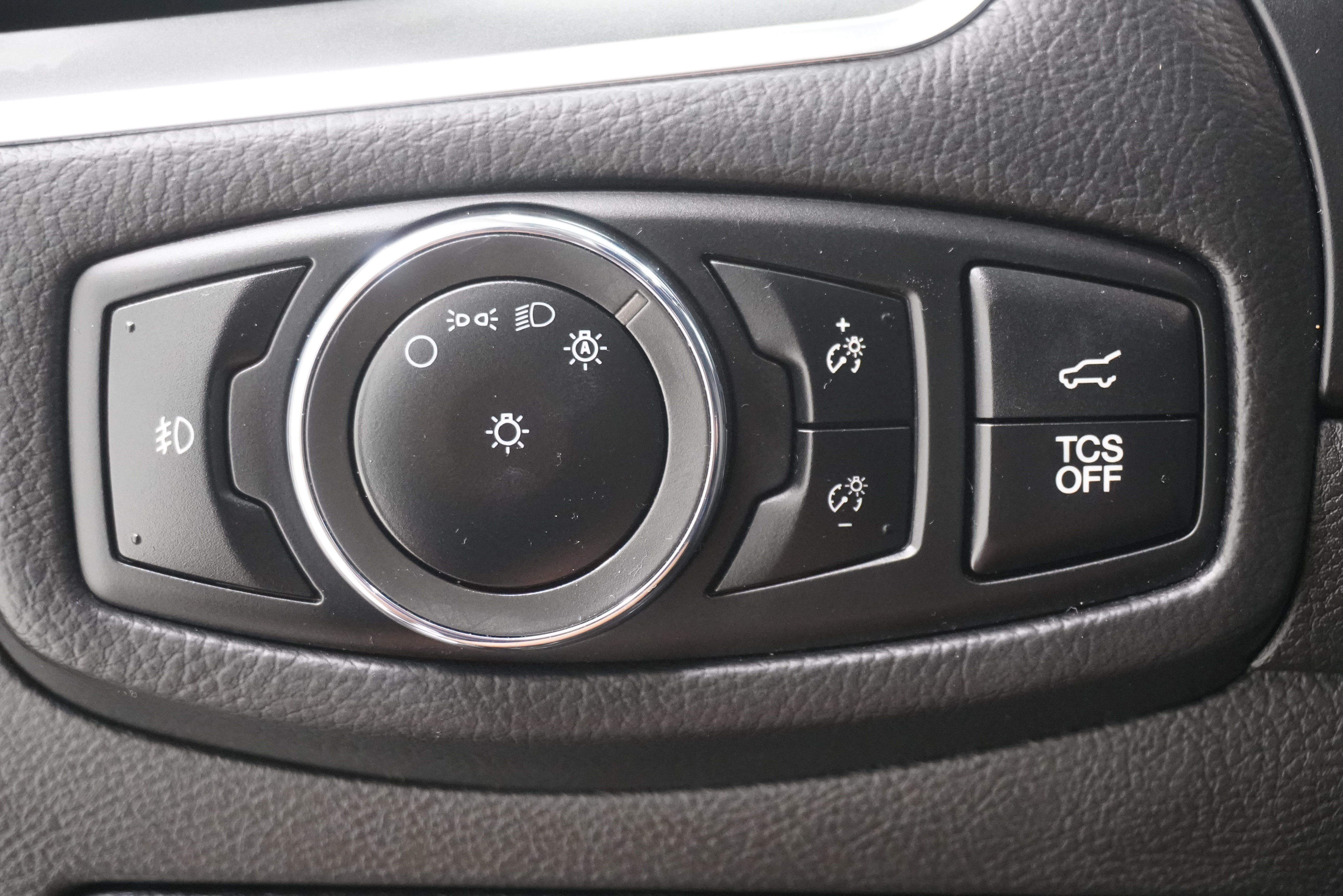 Used 2024 Ford Edge Titanium AWD/4WD image 26