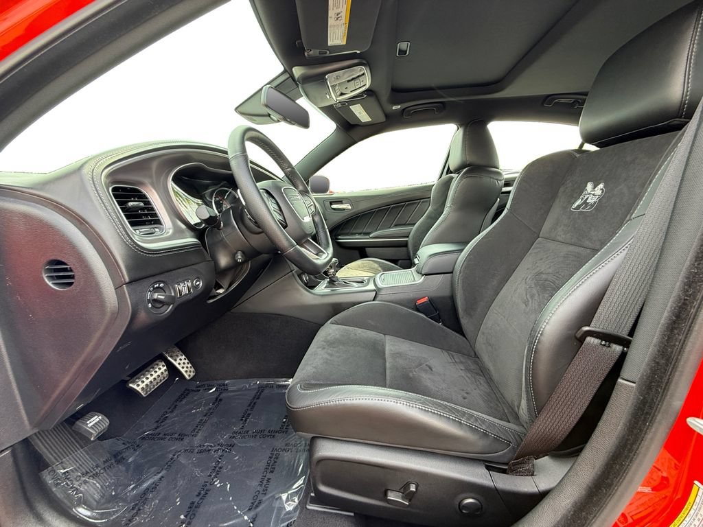 Used 2022 Dodge Charger Scat Pack RWD image 9