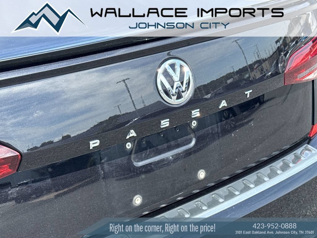 Used 2020 Volkswagen Passat 2.0T R-Line FWD image 10
