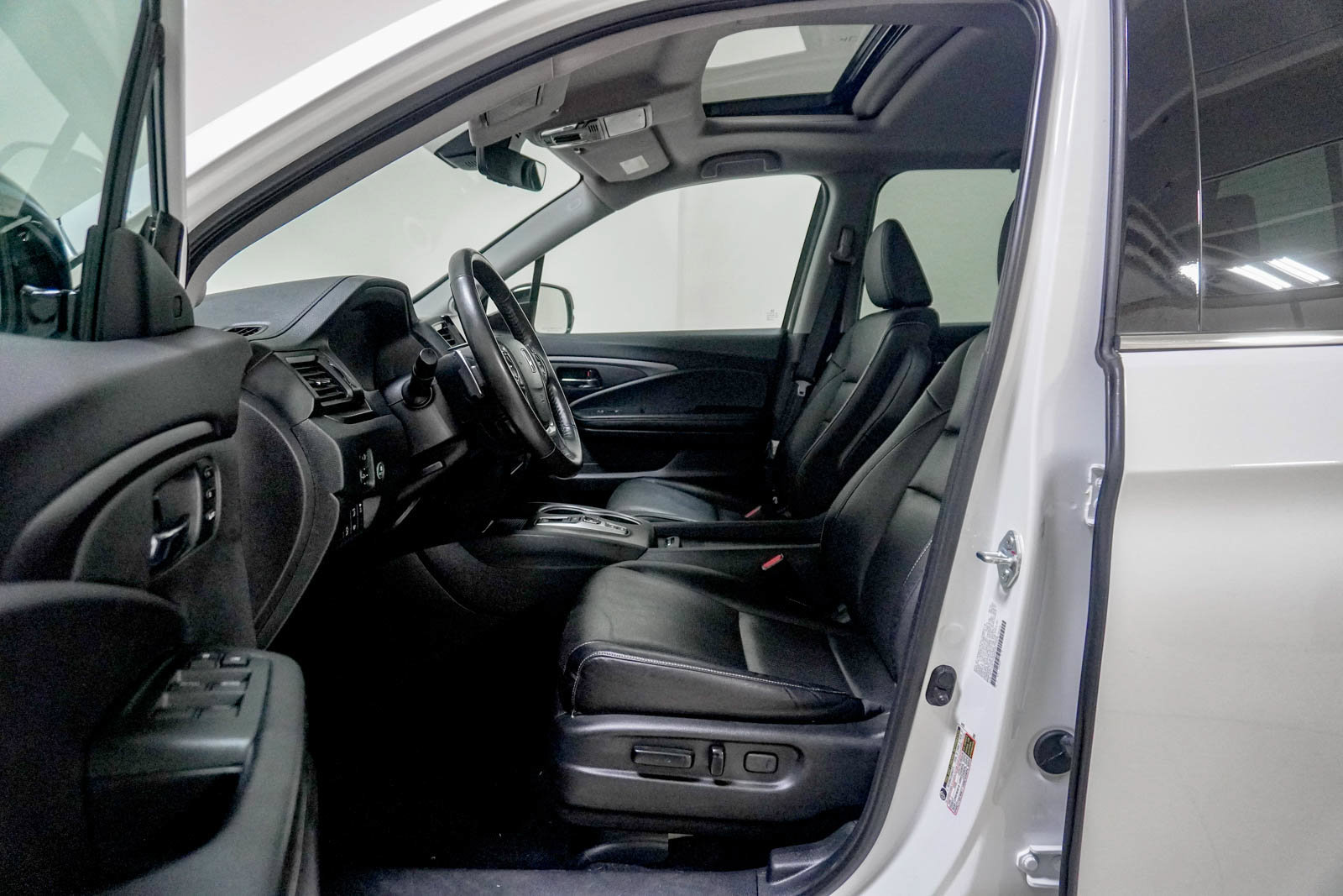 Used 2023 Honda Ridgeline RTL-E image 19