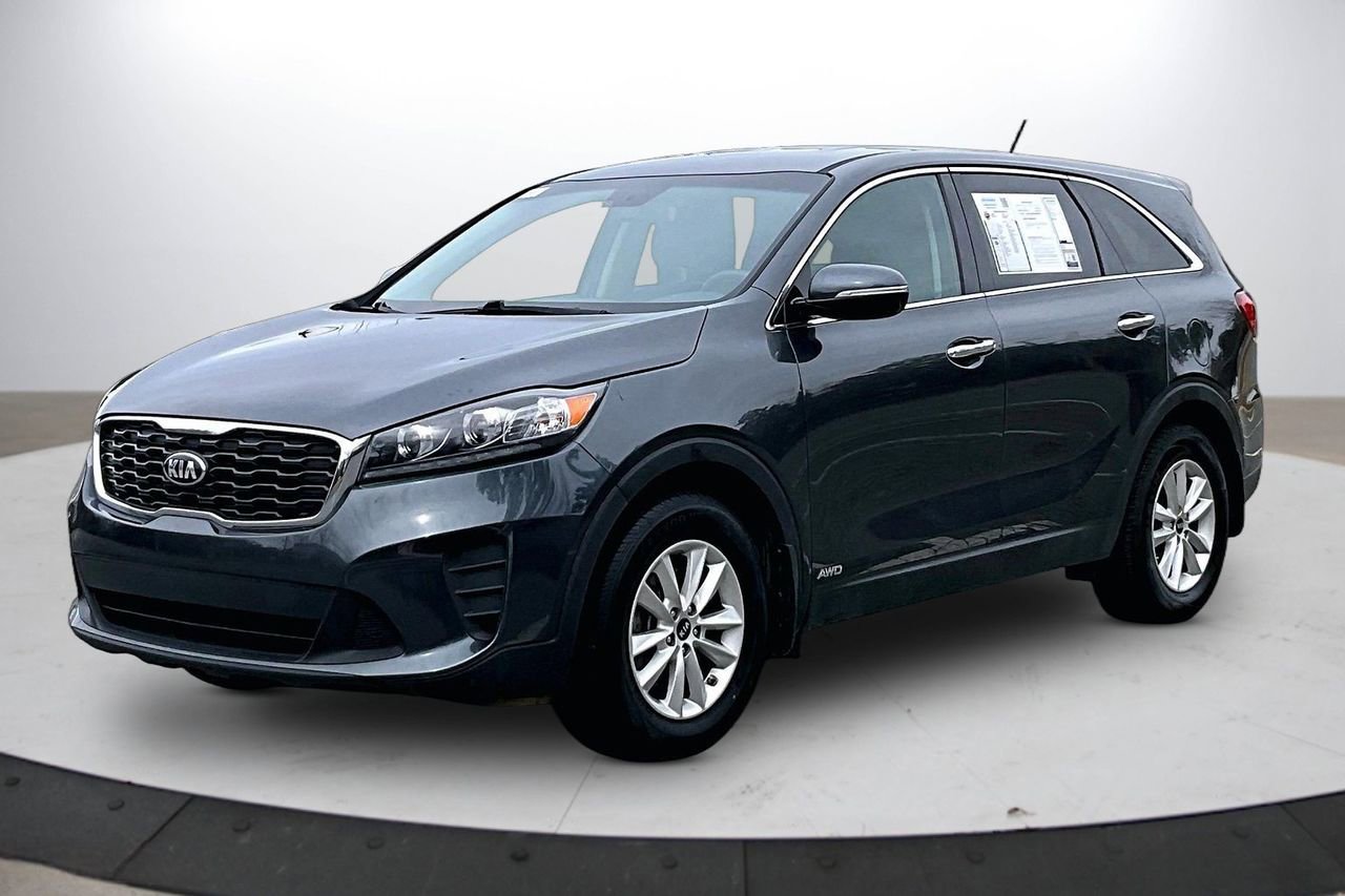 Used 2020 Kia Sorento LX image 4
