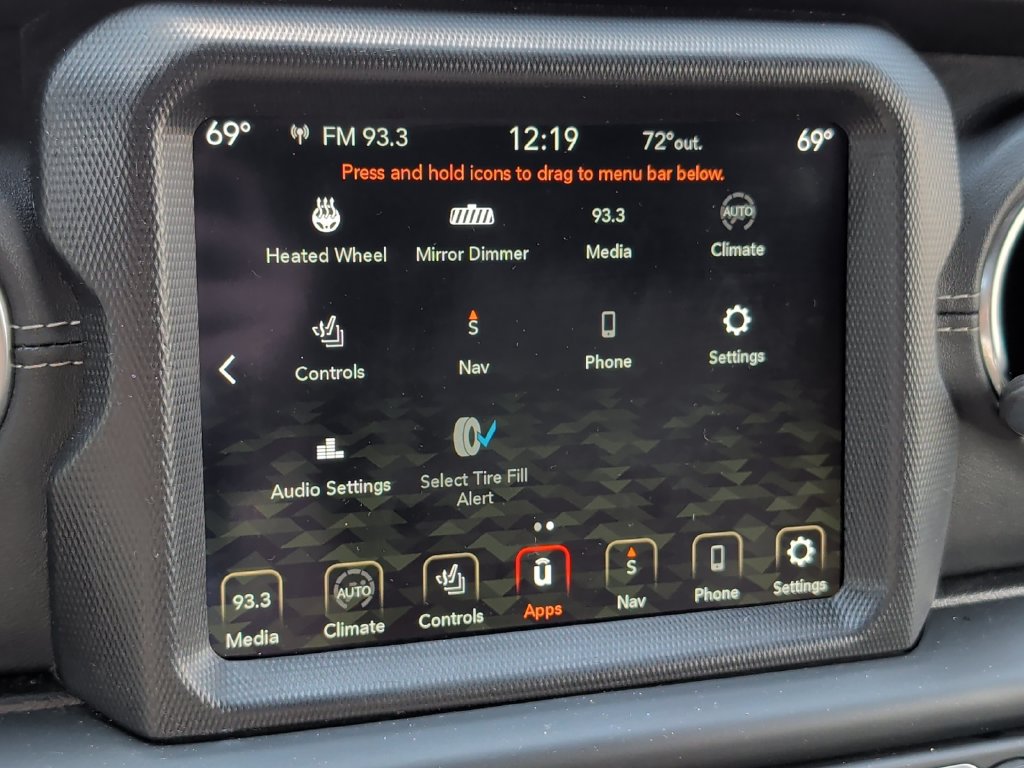 Used 2021 Jeep Wrangler Unlimited Sahara AWD/4WD image 21