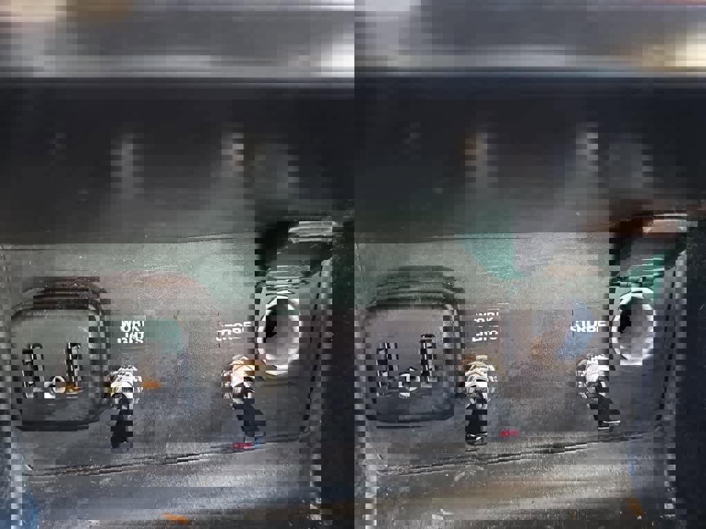 Used 2020 Chevrolet Colorado LT w/ Safety Package RWD image 18