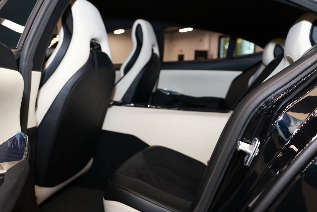 New 2025 Karma Revero Luxury image 13