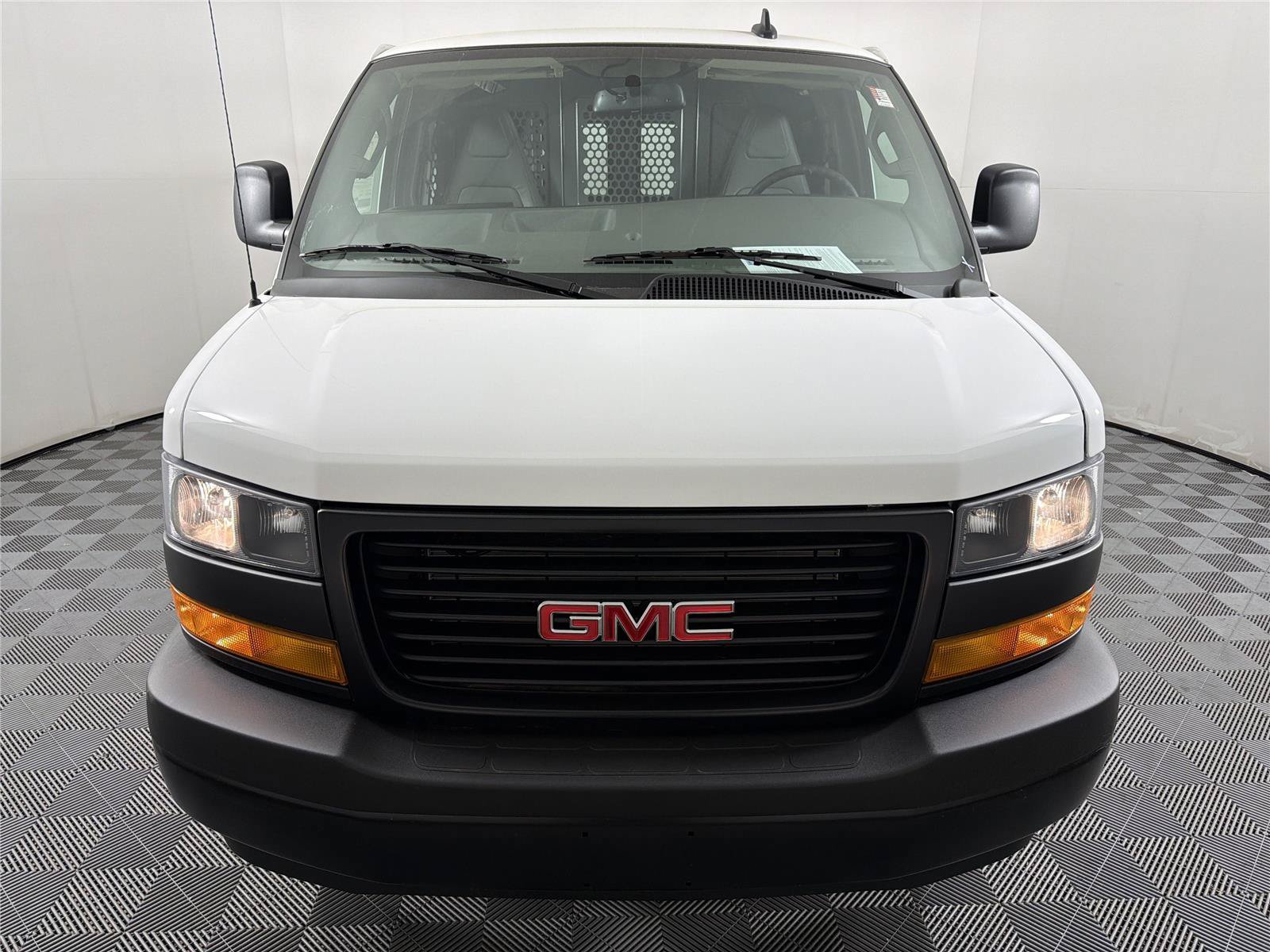 New 2025 GMC Savana 2500 w/ Driver Convenience Package RWD image 2