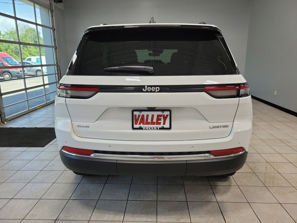New 2025 Jeep Grand Cherokee Limited image 5