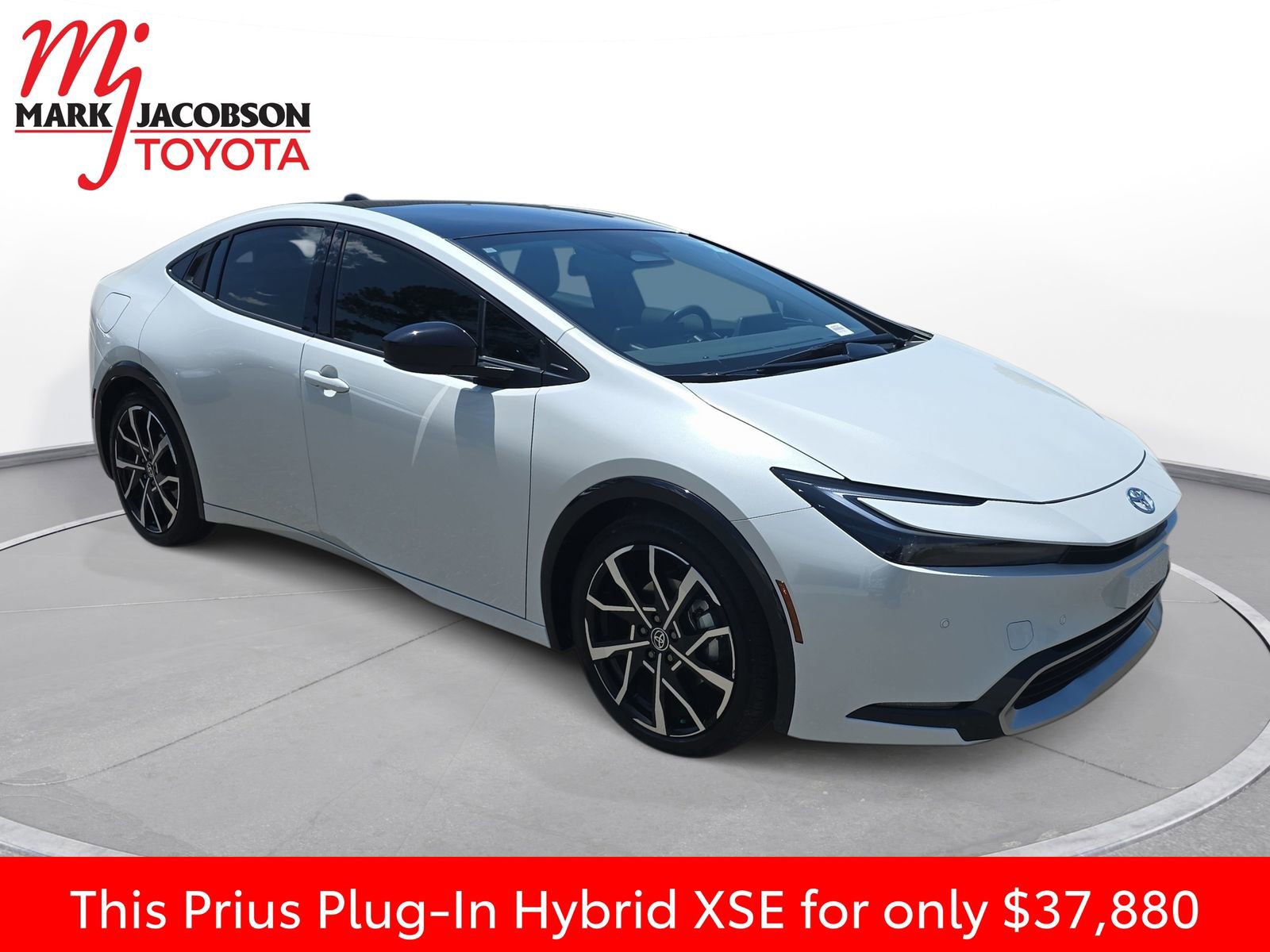 Used 2026 Toyota Prius Plug-In Hybrid FWD image 6