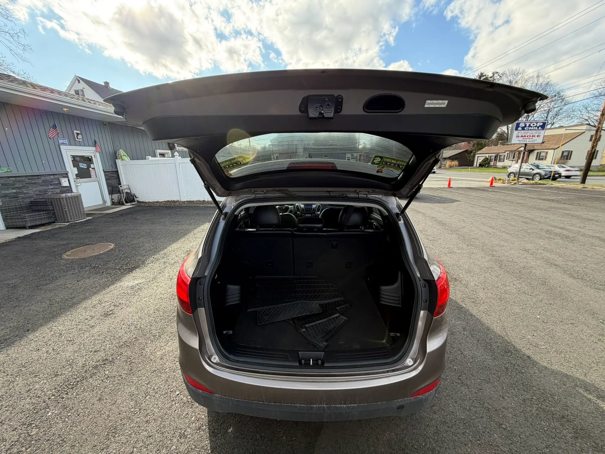 Used 2010 Hyundai Tucson Limited image 16