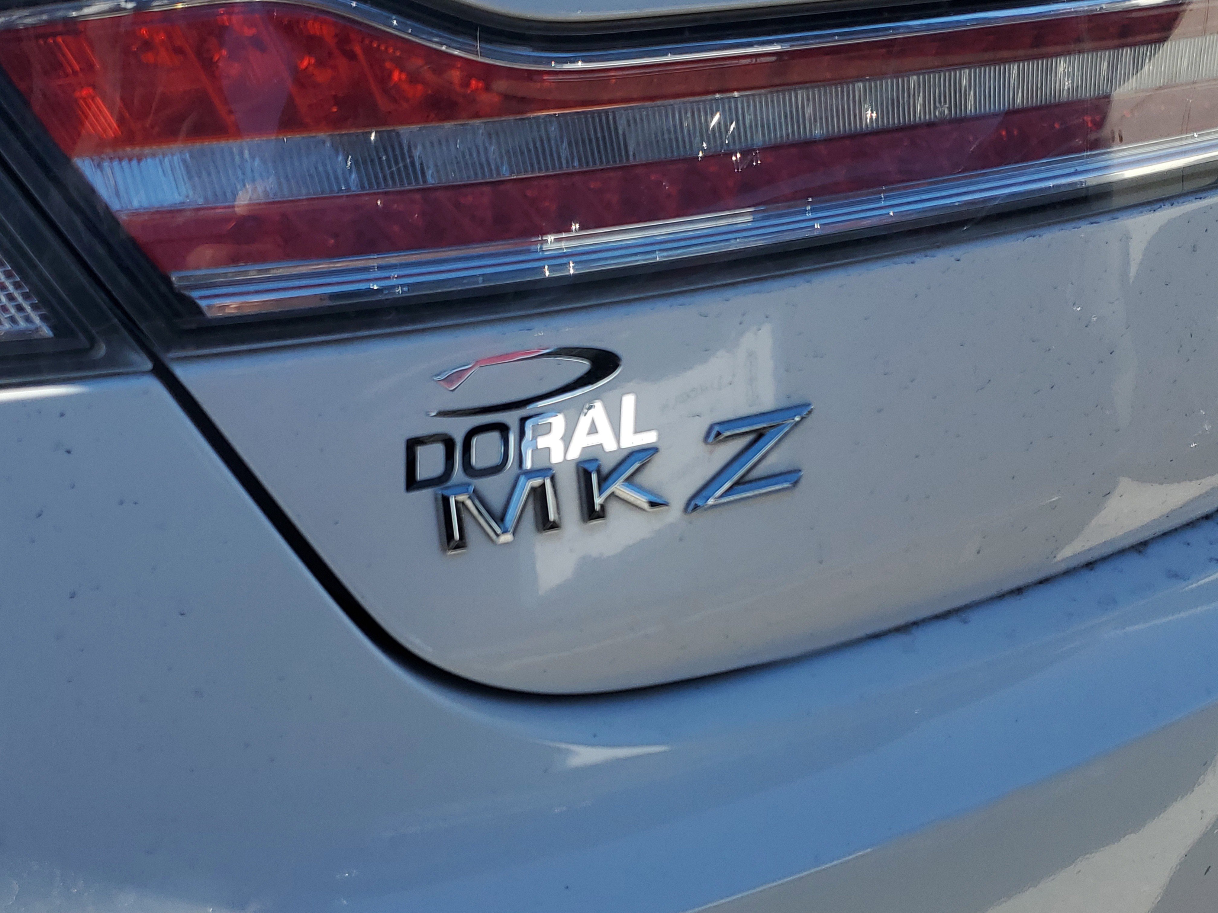 Used 2017 Lincoln MKZ Premiere image 6