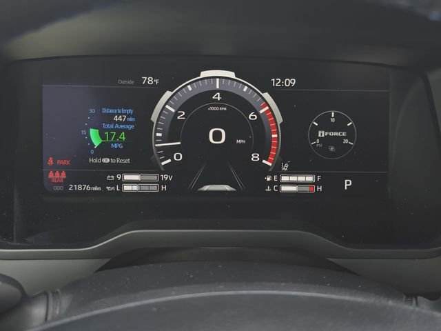 Used 2024 Toyota Tundra Platinum AWD/4WD image 19