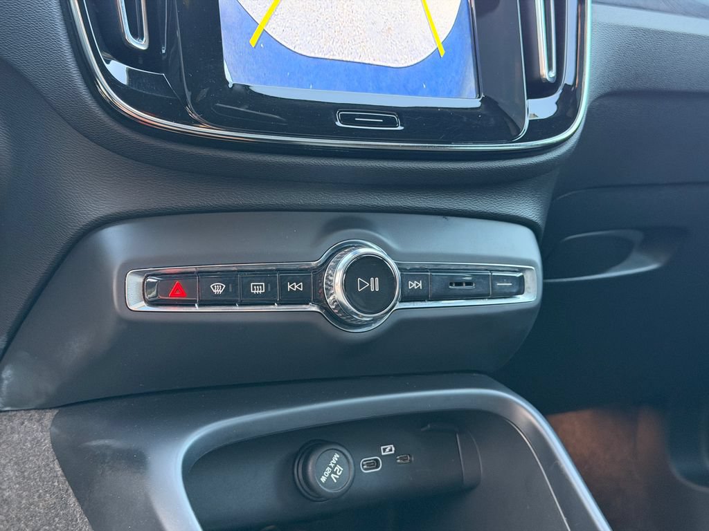 Certified 2023 Volvo C40 P8 Recharge Plus w/ Climate Package AWD/4WD image 18