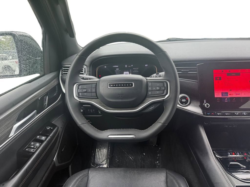 Used 2024 Jeep Wagoneer Series III image 12
