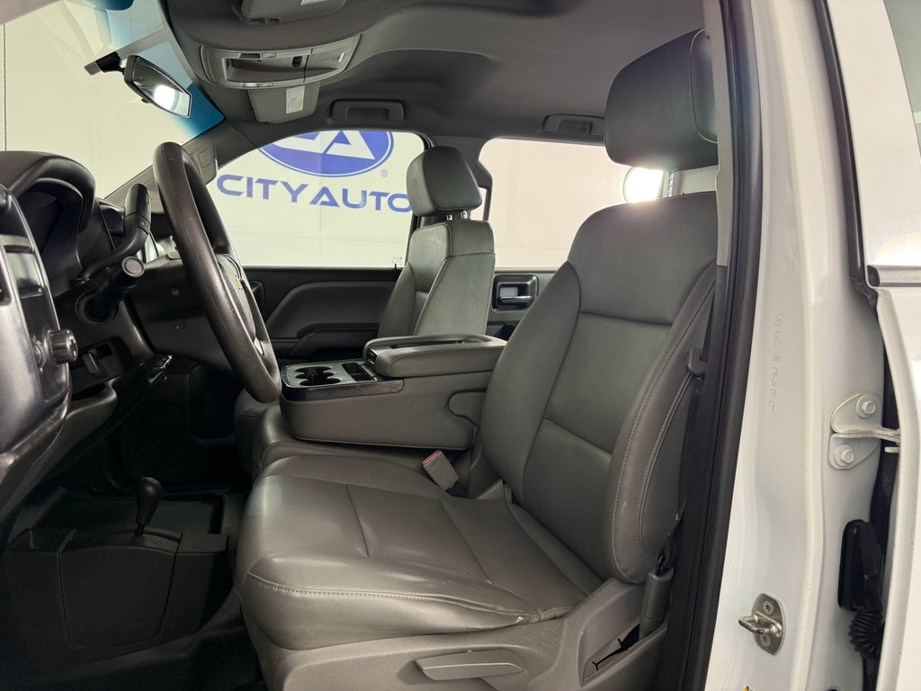 Used 2018 Chevrolet Silverado 1500 W/T w/ Trailering Package image 18