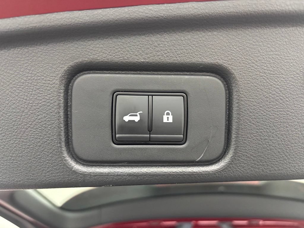 Used 2023 Nissan Pathfinder Platinum AWD/4WD image 11