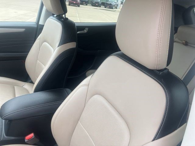 Used 2021 Ford Escape SEL w/ Technology Package FWD image 11