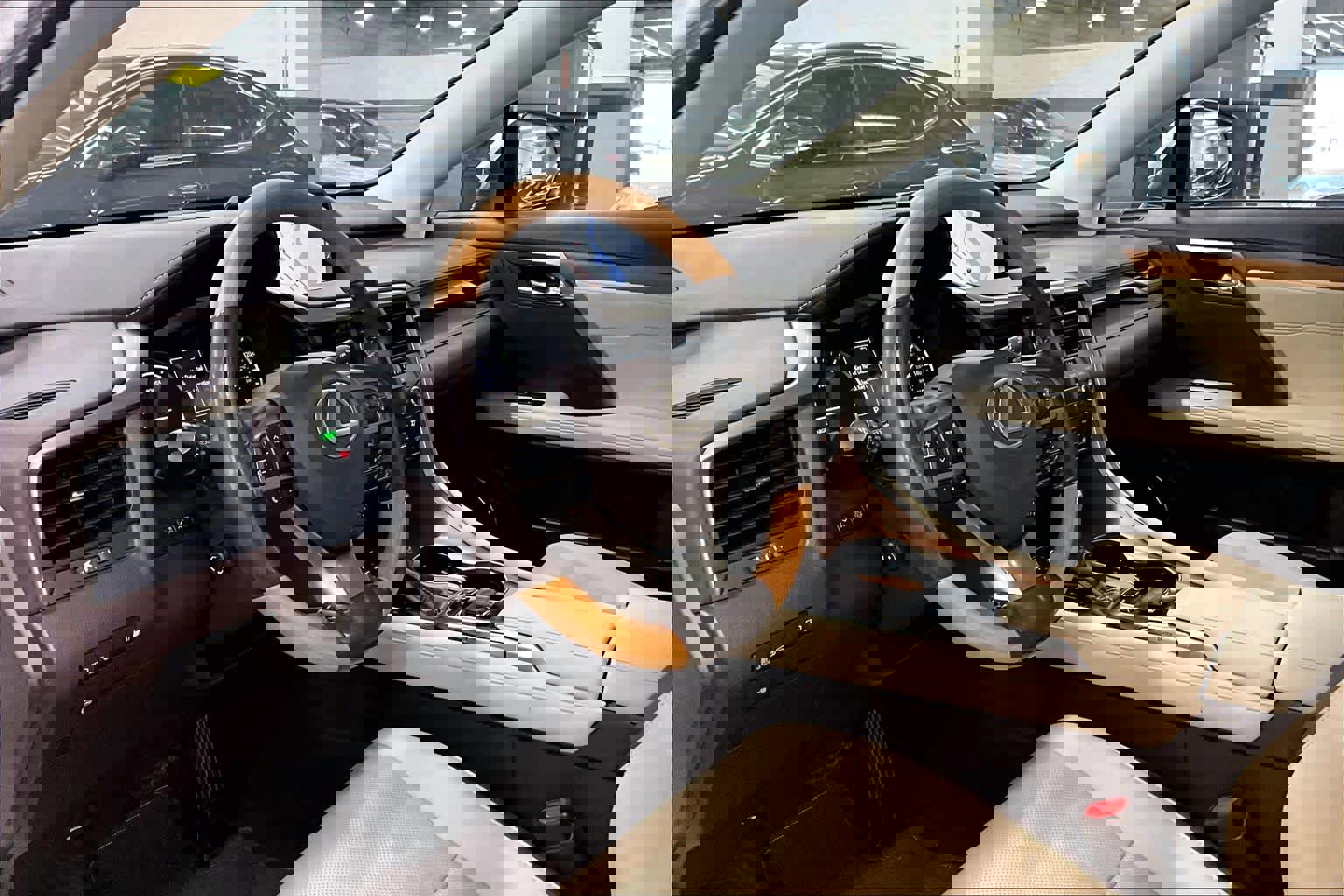 Used 2019 Lexus RX 450h AWD w/ Navigation Package image 17