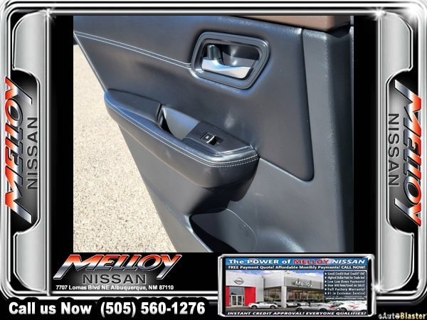 Used 2023 Nissan Rogue SL image 10