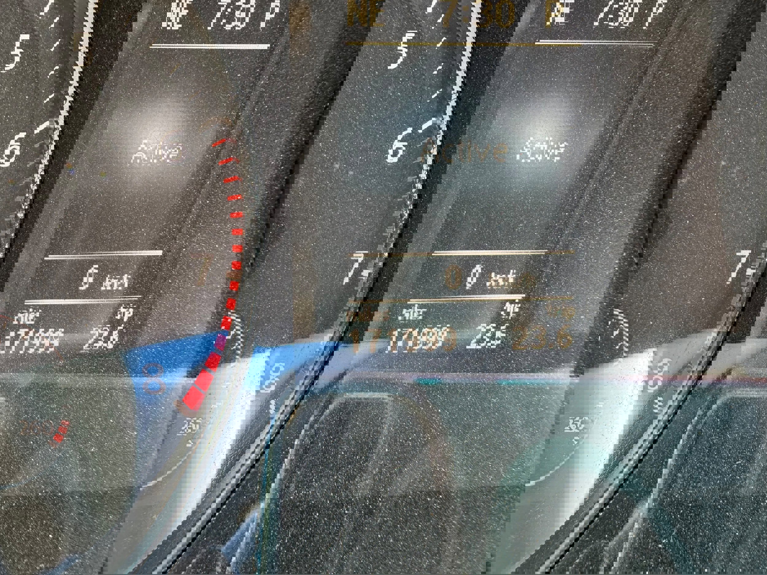 Used 2010 Volkswagen Passat Komfort image 11