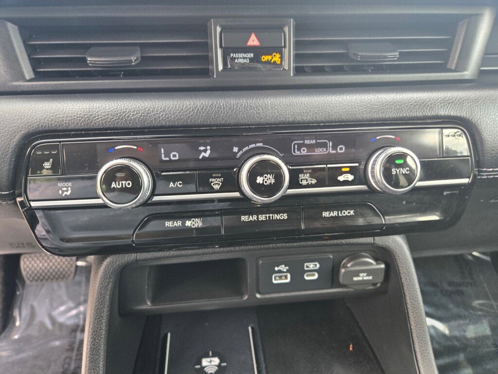 Certified 2025 Honda Pilot EX-L image 18