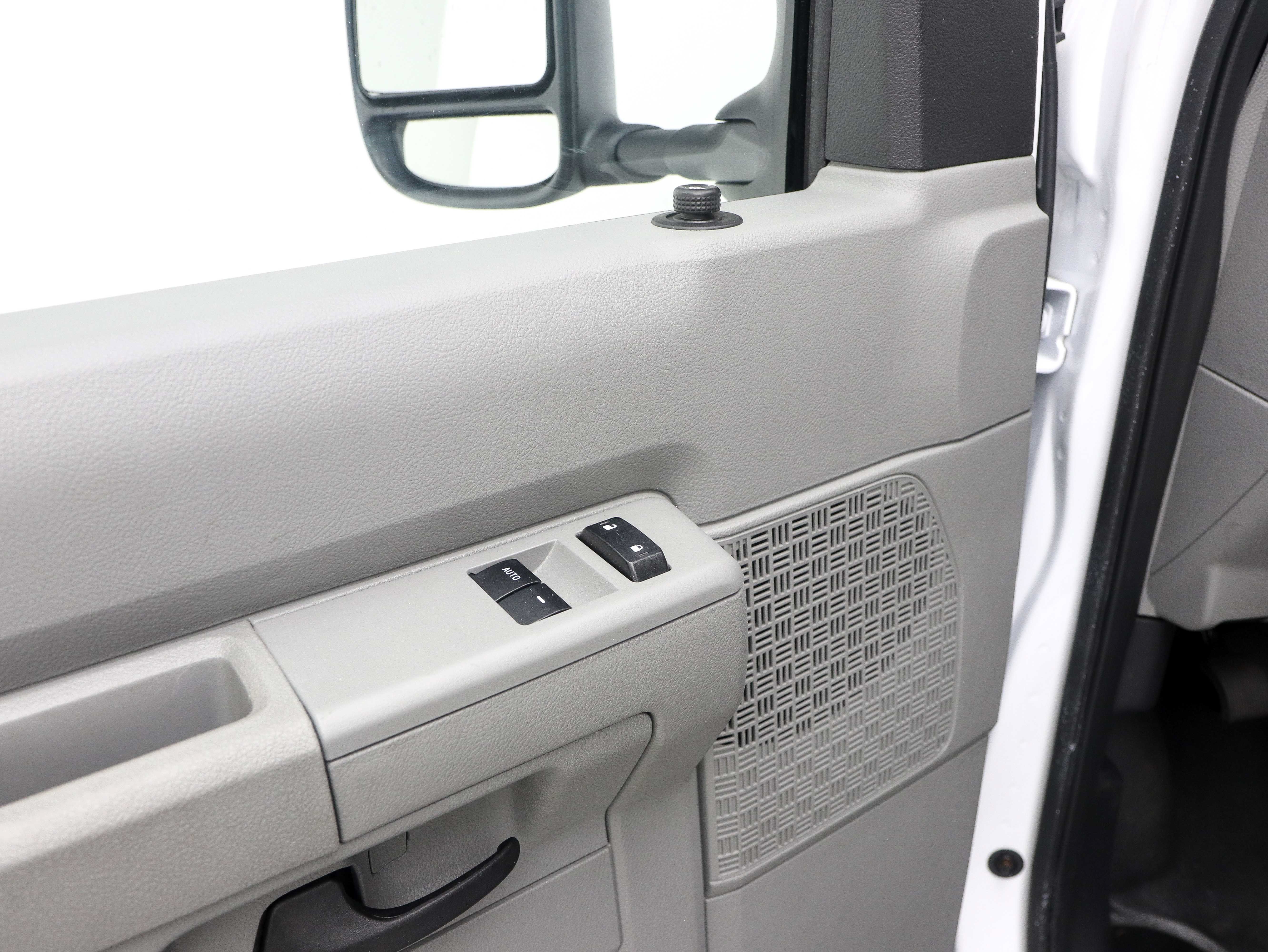Used 2023 Ford E-350 and Econoline 350 Super Duty w/ Power Windows & Locks Group RWD image 17