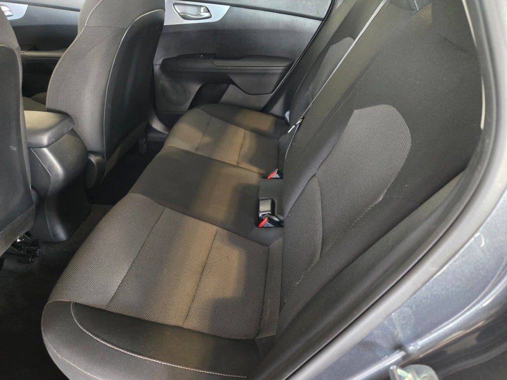 Used 2024 Kia Forte LXS w/ LXS Technology Package FWD image 15