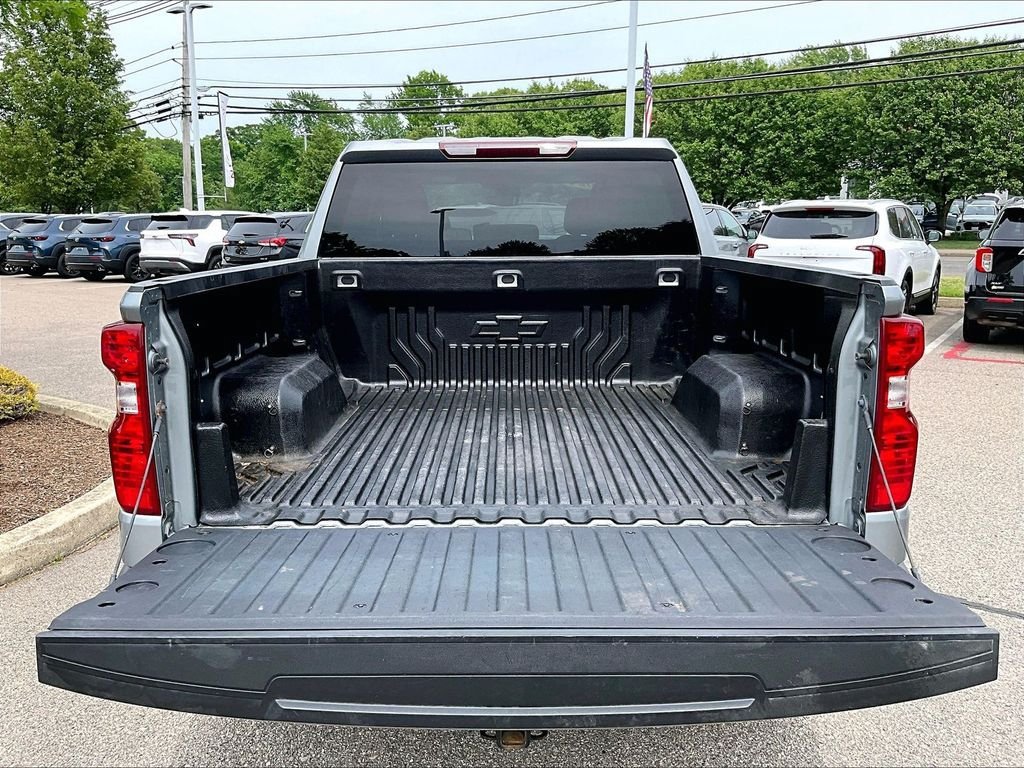 Used 2024 Chevrolet Silverado 1500 LT AWD/4WD image 30