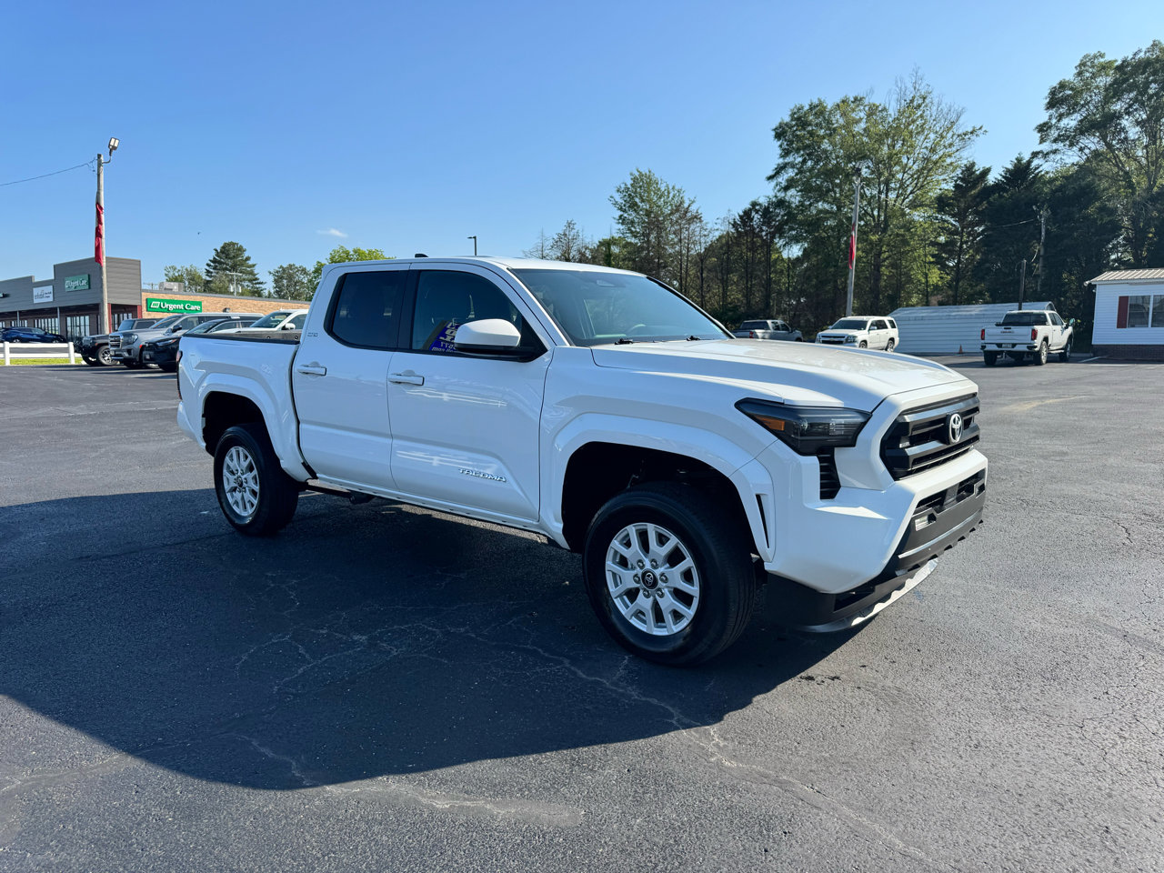 Used 2024 Toyota Tacoma SR5 image 4