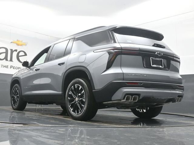 New 2026 Chevrolet Traverse LT w/ Sun and Wheel Package image 5