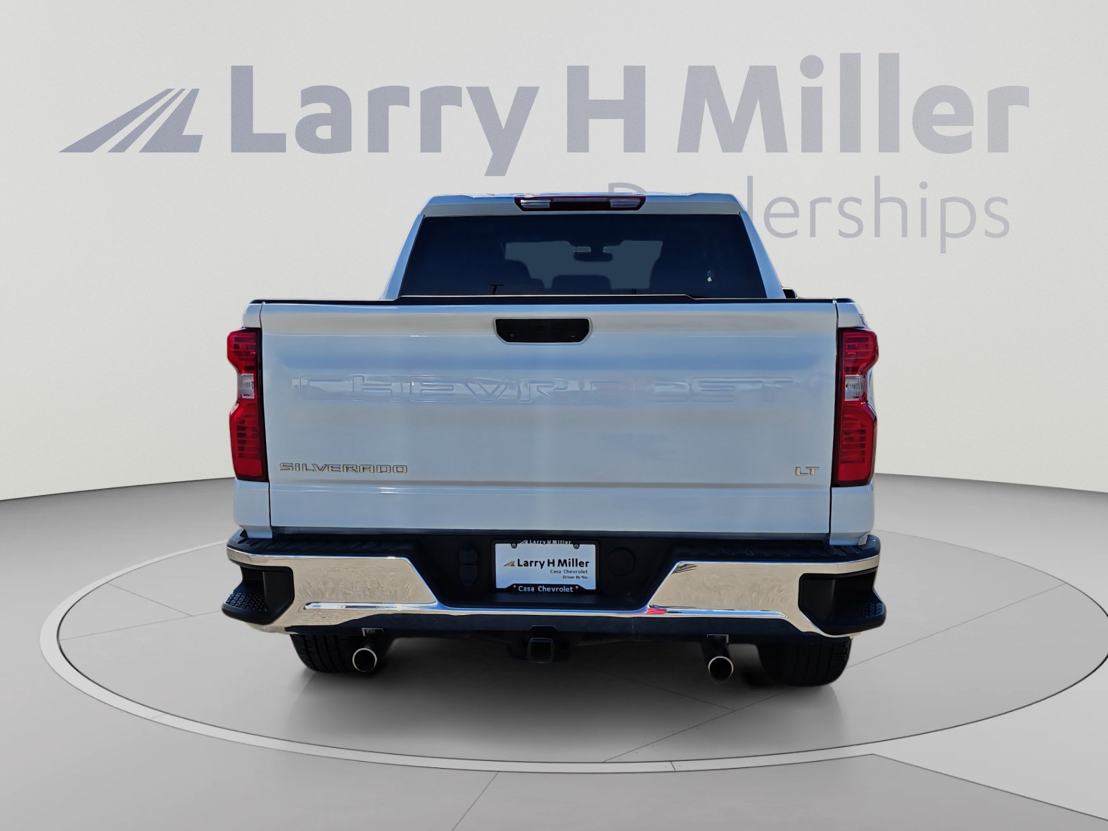 Used 2021 Chevrolet Silverado 1500 LT w/ Bed Protection Package AWD/4WD image 4