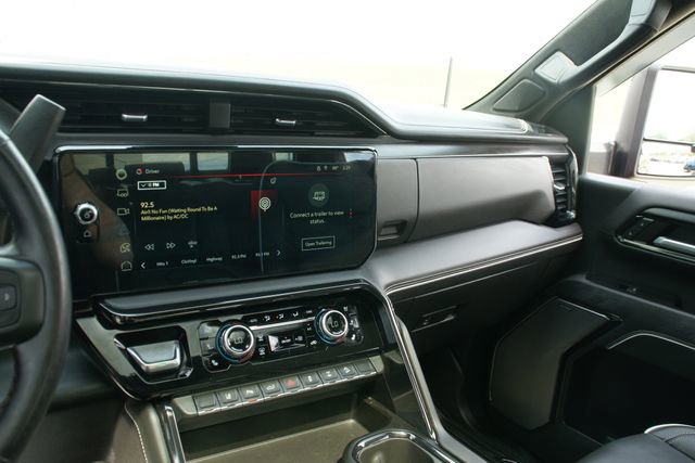 Used 2024 GMC Sierra 2500 AT4X AWD/4WD image 26