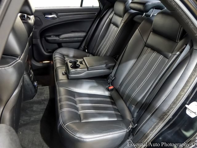 Used 2013 Chrysler 300 S RWD image 12