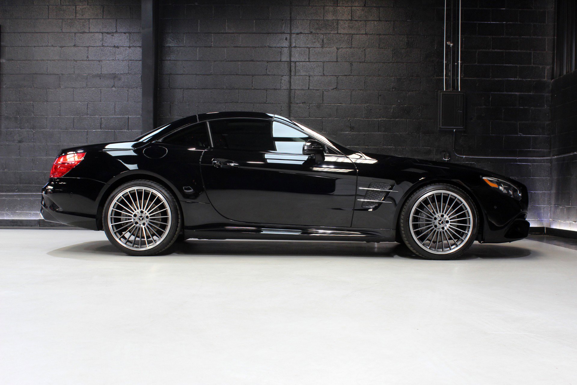 Used 2020 Mercedes-Benz SL 450 image 21