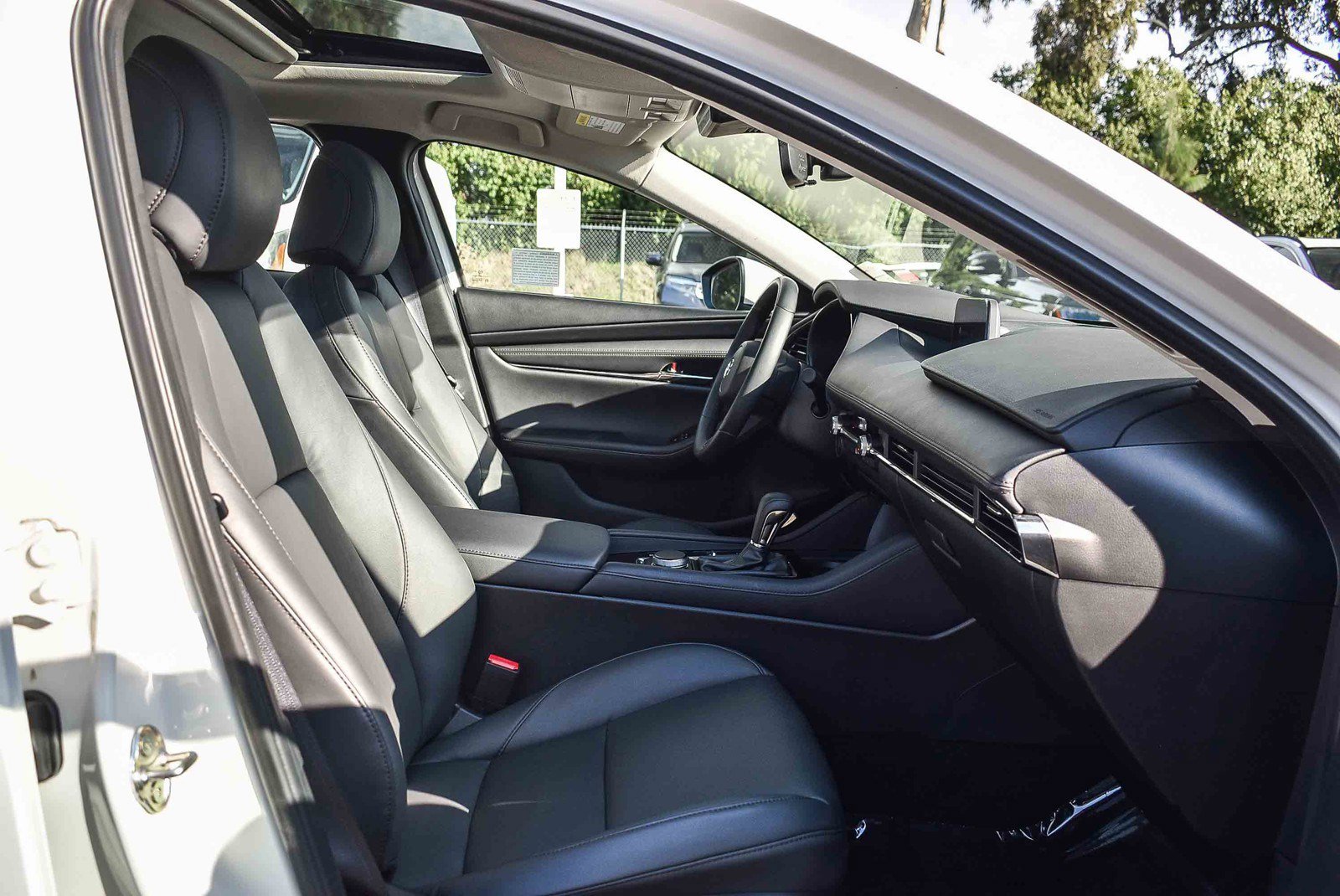 Used 2023 MAZDA MAZDA3 s image 16